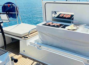 Chartern Sie segelboot in Agios Kosmas Marina - Oceanis Yacht 62 - 4 + 1	