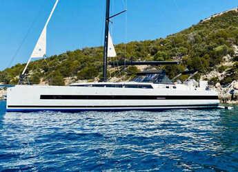 Chartern Sie segelboot in Agios Kosmas Marina - Oceanis Yacht 62 - 4 + 1	
