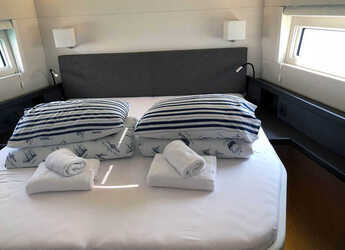 Chartern Sie segelboot in Agios Kosmas Marina - Oceanis Yacht 62 - 4 + 1	