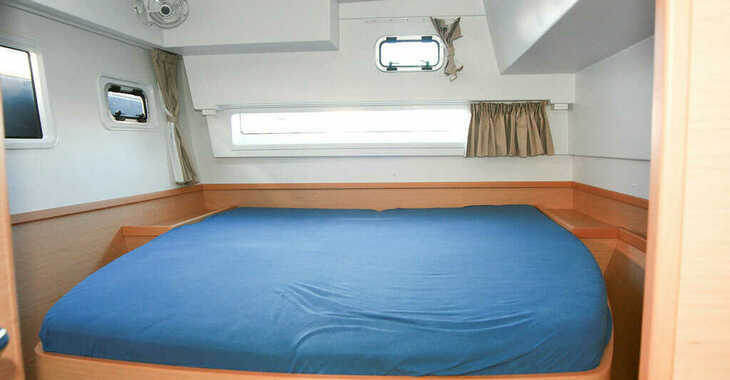 Rent a catamaran in Port of Can Pastilla - Lagoon 42 - 4 cab.