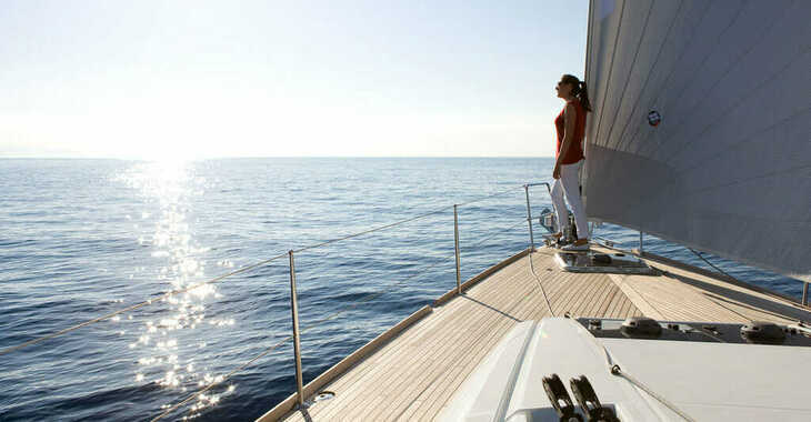Rent a sailboat in Port of Can Pastilla - Sun Odyssey 519 - 4 + 1 cab.