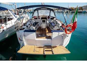 Rent a sailboat in Marina di Olbia - Sun Odyssey 449