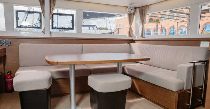 Rent a catamaran in Porto Olbia - Lagoon 450 Fly