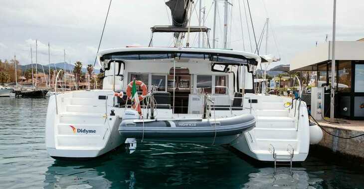 Rent a catamaran in Porto Olbia - Lagoon 450 Fly