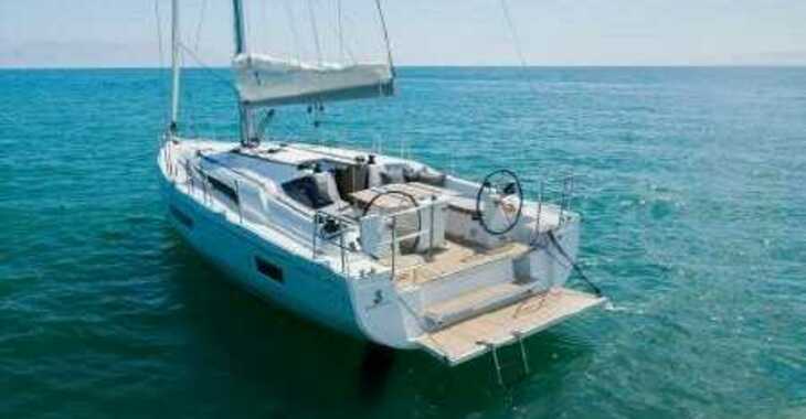 Rent a sailboat in Marina d'Arechi - Oceanis 41.1