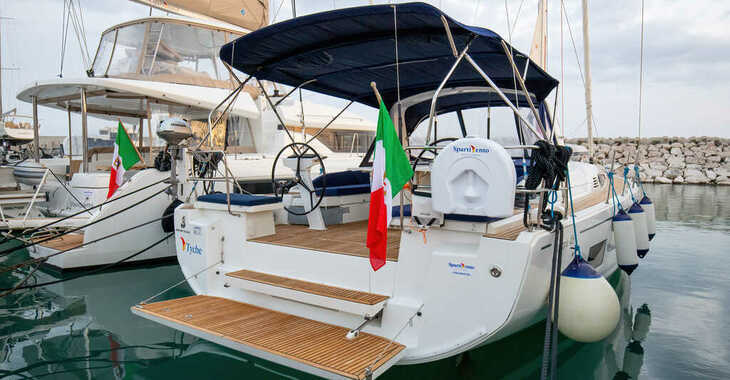 Chartern Sie segelboot in Marina d'Arechi - Oceanis 46.1 (bunk cab)