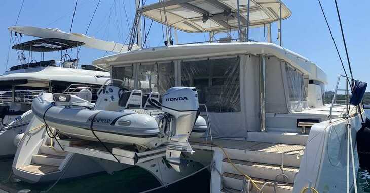 Rent a catamaran in Cala dei Sardi - Lagoon 52F (5 cab)