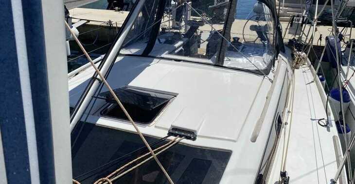 Rent a sailboat in Cala dei Sardi - Dufour 360 Grand Large