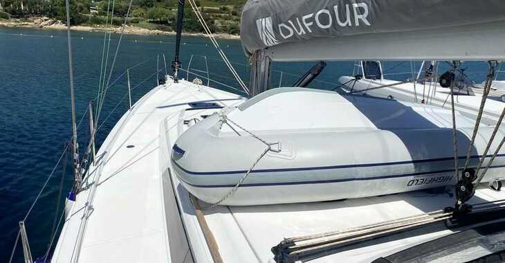 Chartern Sie segelboot in Cala dei Sardi - Dufour 430 Grand Large