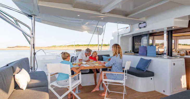 Rent a catamaran in Parikia Port - Lagoon 46