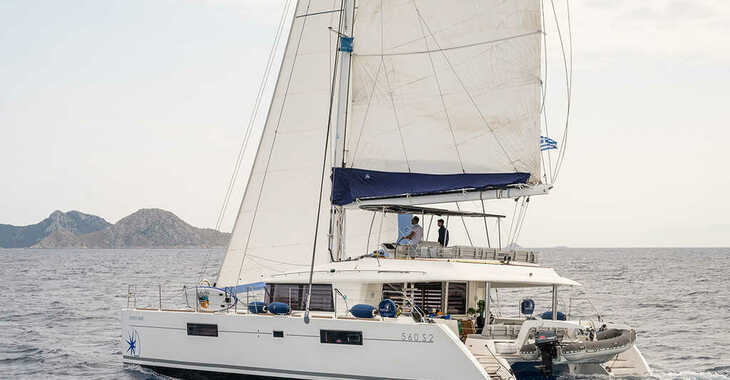 Louer catamaran à Agios Kosmas Marina - Lagoon 560 S2 - 5 cab.