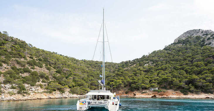 Chartern Sie katamaran in Agios Kosmas Marina - Lagoon 560 S2 - 5 cab.