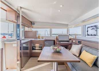 Rent a catamaran in Porto di Porto Pozzo - Lagoon 40