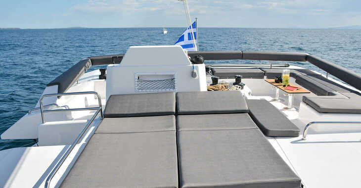 Chartern Sie katamaran in Mykonos Marina - Dufour Catamaran 48