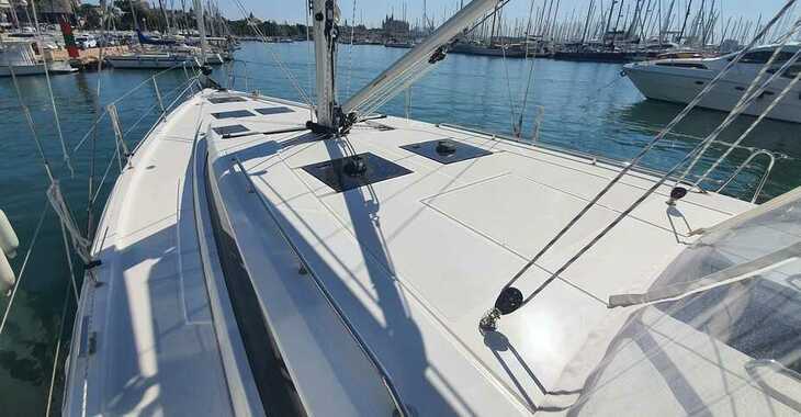 Rent a sailboat in Naviera Balear - Bavaria C45 Style