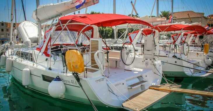 Rent a sailboat in ACI Pomer - Oceanis 41.1