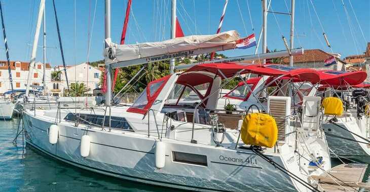 Chartern Sie segelboot in ACI Marina Split - Oceanis 41.1