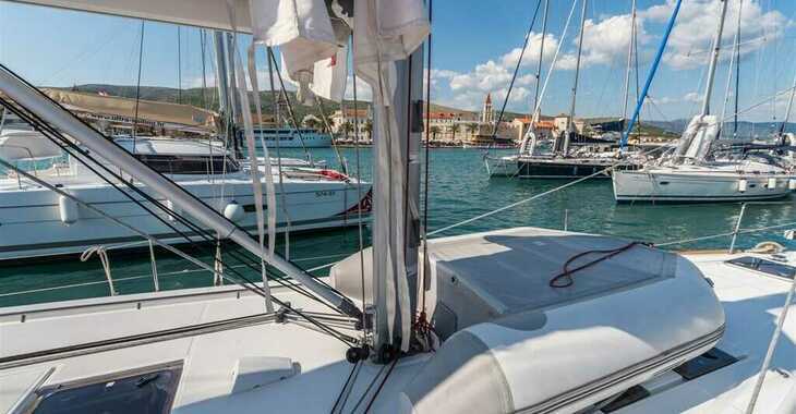Rent a sailboat in Split (ACI Marina) - Oceanis 45