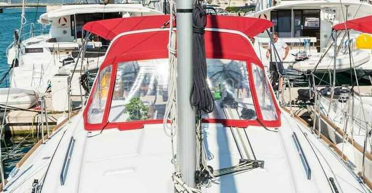 Rent a sailboat in ACI Pomer - Oceanis 38