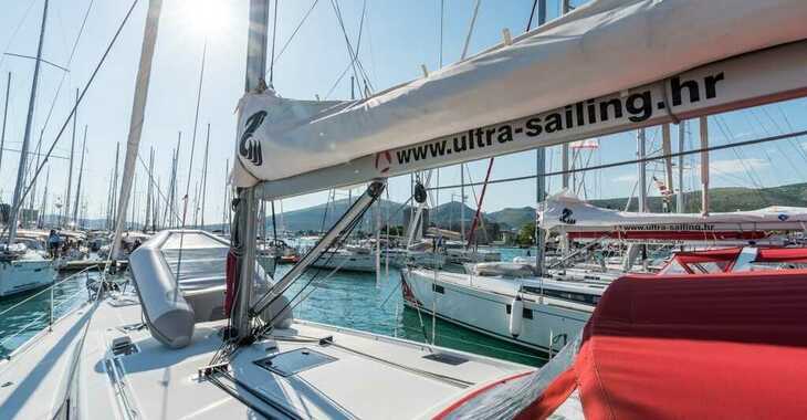 Rent a sailboat in ACI Pomer - Oceanis 48
