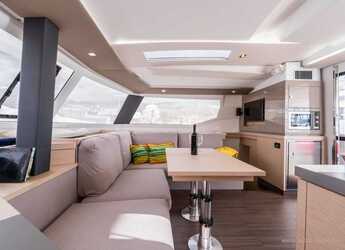 Rent a catamaran in Marina Baotić - Saona 47