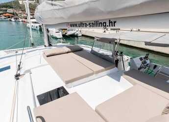 Rent a catamaran in Marina Baotić - Saona 47
