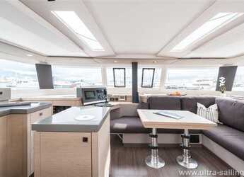 Rent a catamaran in Marina Baotić - Saona 47