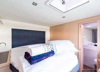 Rent a catamaran in Marina Baotić - Saona 47