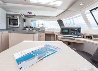 Rent a catamaran in Marina Baotić - Saona 47