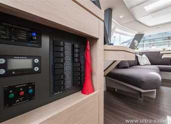 Rent a catamaran in Marina Baotić - Saona 47