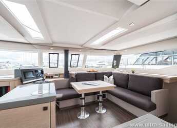 Rent a catamaran in Marina Baotić - Saona 47