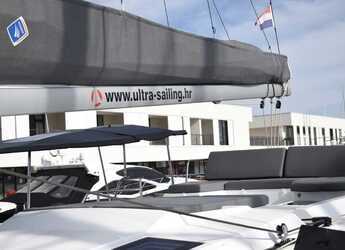 Rent a catamaran in Marina Baotić - Saona 47