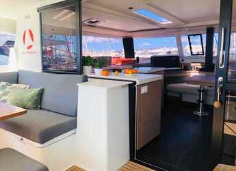 Rent a catamaran in Marina Baotić - Saona 47