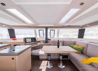 Rent a catamaran in Marina Baotić - Saona 47