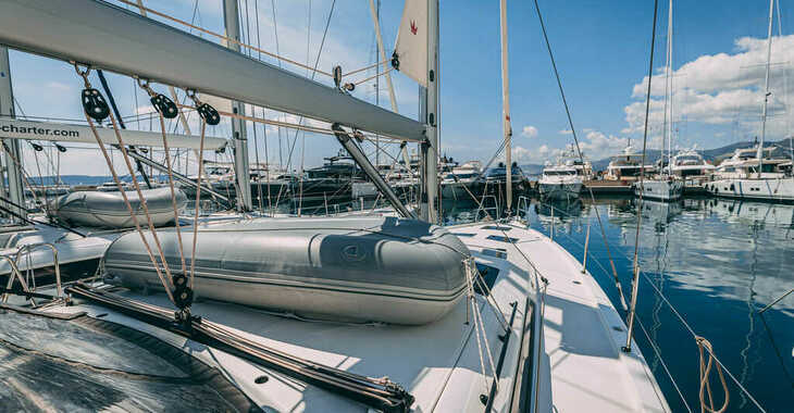 Rent a sailboat in Marina Kastela - Dufour 470