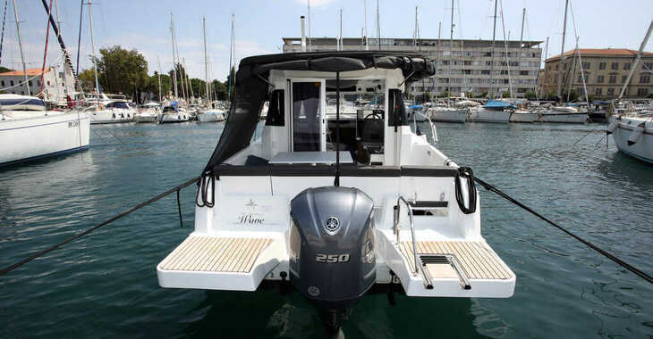 Rent a motorboat in Marina Pula (ACI Marina) - Merry Fisher 795 Serie 2