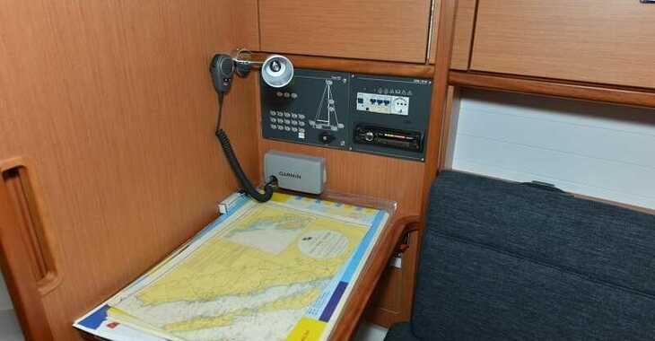 Chartern Sie segelboot in Marine Pirovac - Bavaria Cruiser 33
