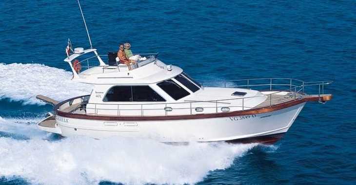 Chartern Sie motorboot in Marina di Sant'Elmo  - Sciallino 40