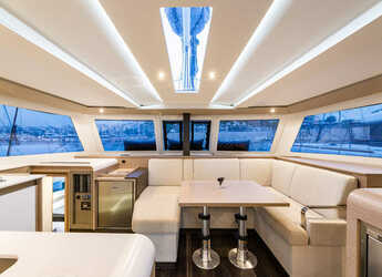 Alquilar catamarán en Nidri Marine - Isla 40