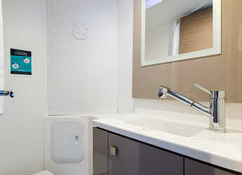 Alquilar catamarán en Nidri Marine - Isla 40