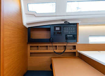 Rent a sailboat in Nidri Marine - Sun Odyssey 410