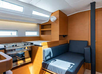 Rent a sailboat in Nidri Marine - Sun Odyssey 410
