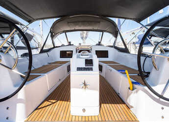 Rent a sailboat in Nidri Marine - Sun Odyssey 410