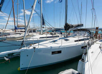 Rent a sailboat in Nidri Marine - Sun Odyssey 410