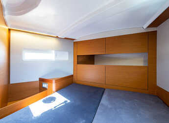 Rent a sailboat in Nidri Marine - Sun Odyssey 410