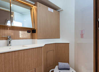 Rent a sailboat in Nidri Marine - Bavaria C45