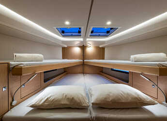 Rent a sailboat in Nidri Marine - Bavaria C45