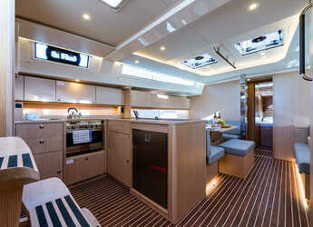 Rent a sailboat in Nidri Marine - Bavaria C45