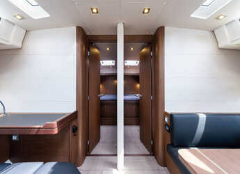 Rent a sailboat in Nidri Marine - Oceanis 51.1