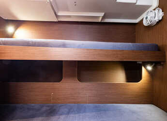 Rent a sailboat in Nidri Marine - Oceanis 51.1